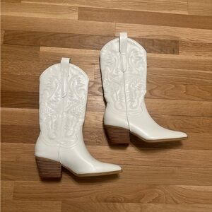 Altar’d State Women's White Cowboy Boots